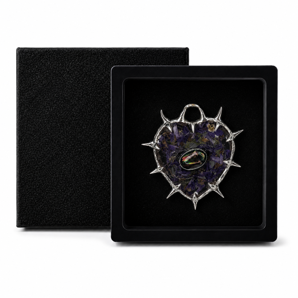 Amulet_57