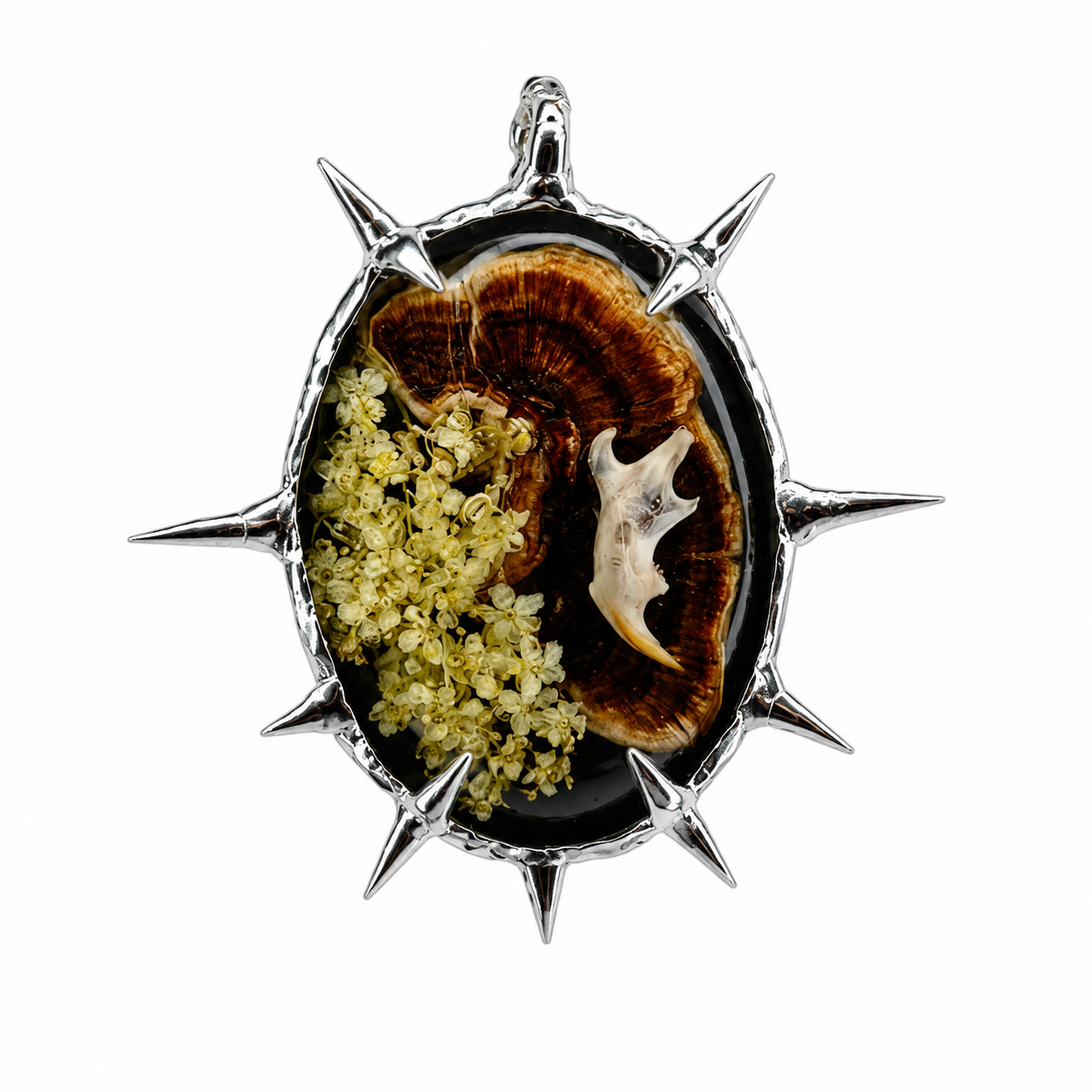 Amulet_26