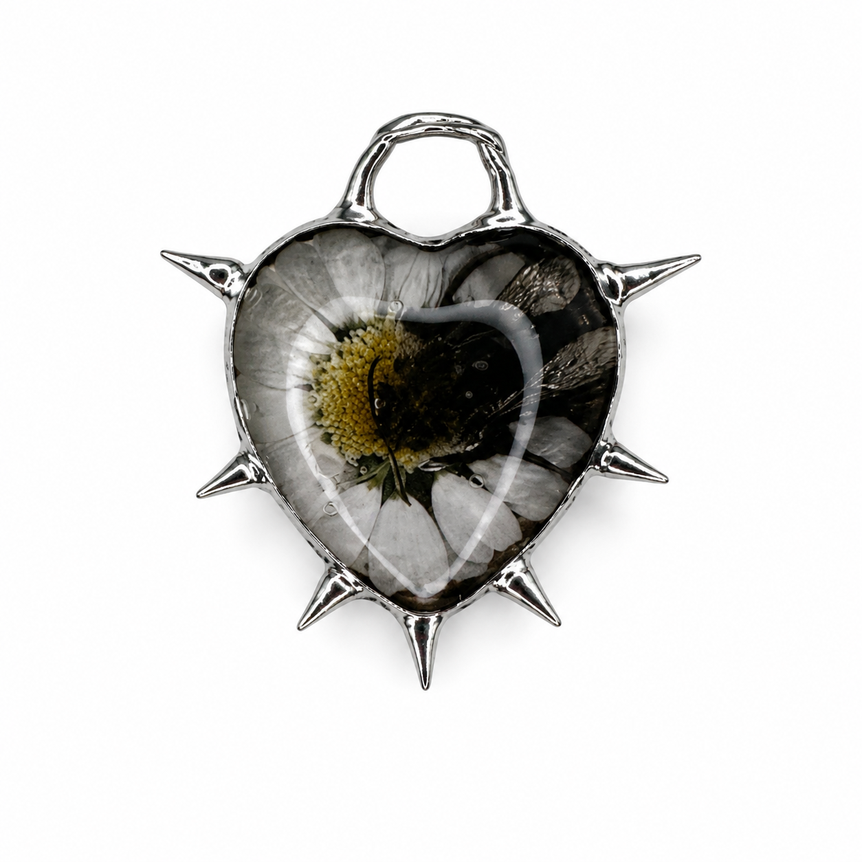 Amulet_52
