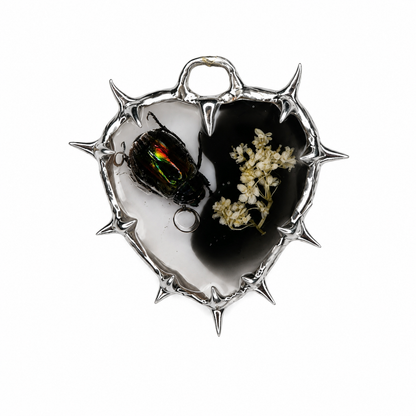 Amulet_54