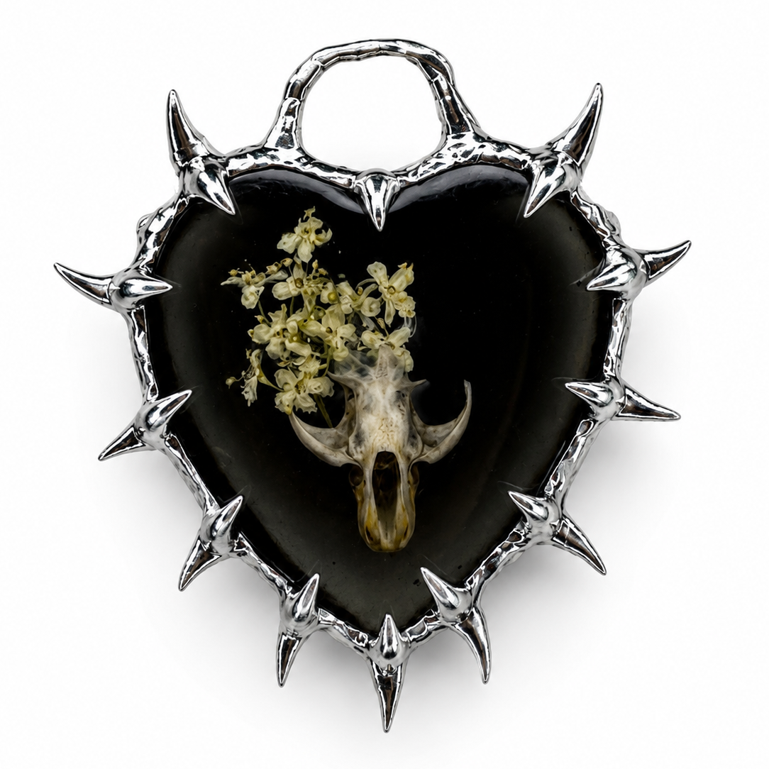 Amulet_37