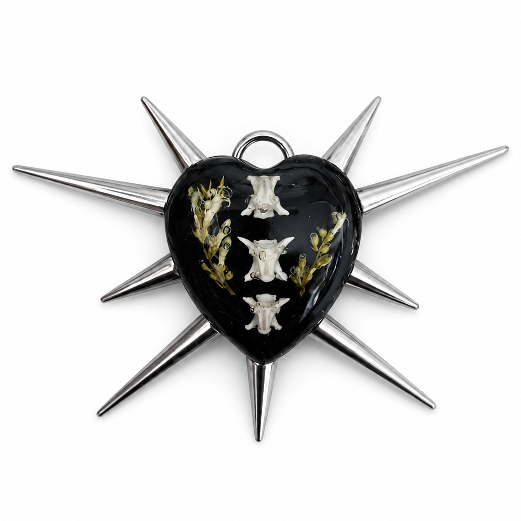Amulet_95