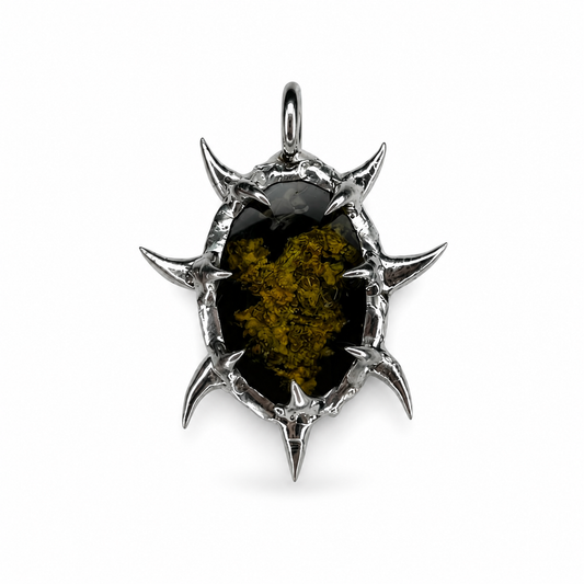 Amulet_72