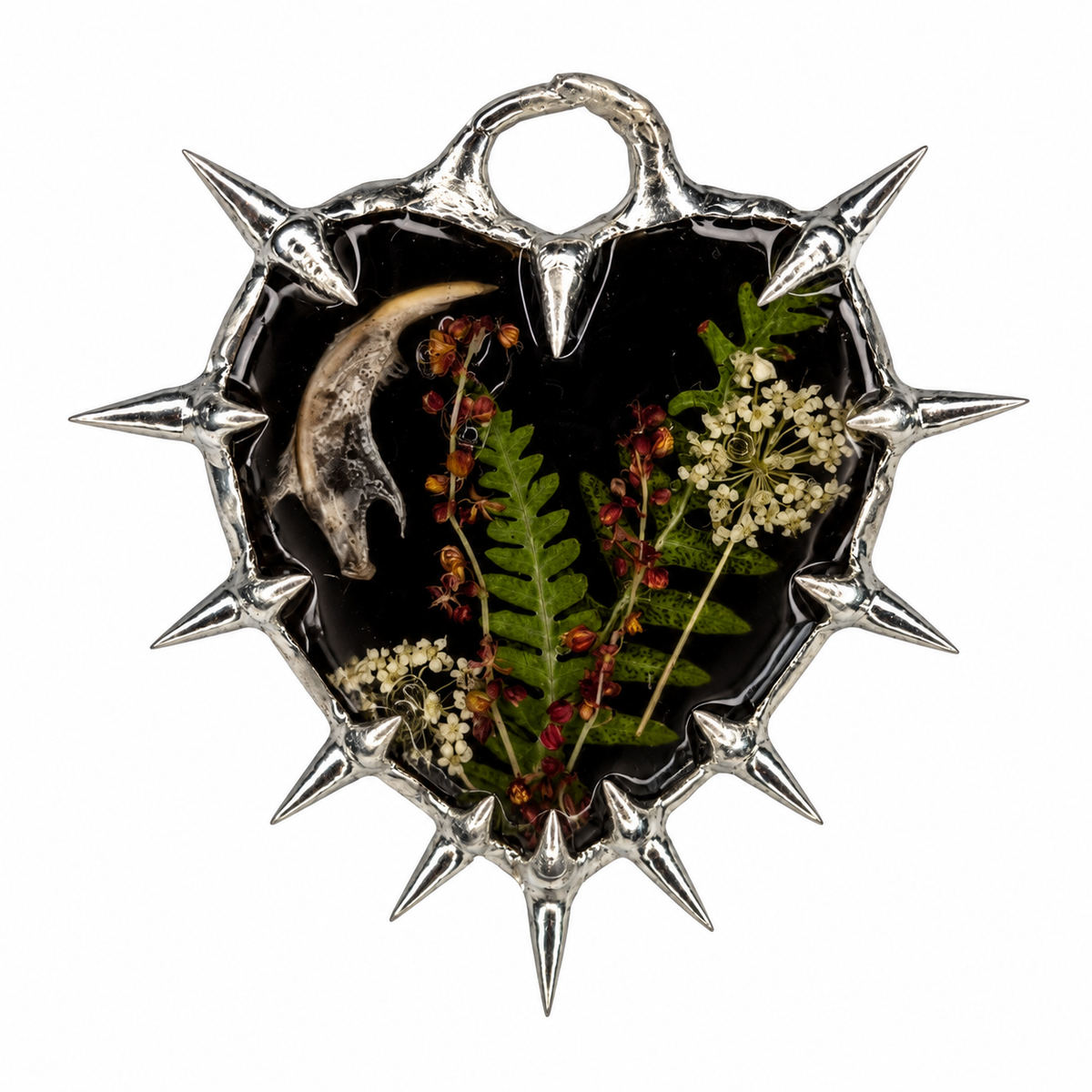 Amulet_100