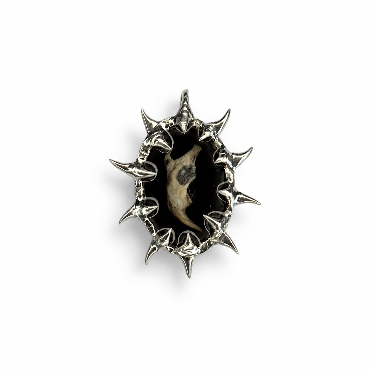 Amulet_111